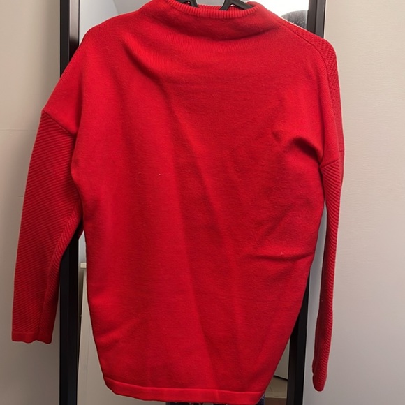 Red sweater - Picture 2 of 2
